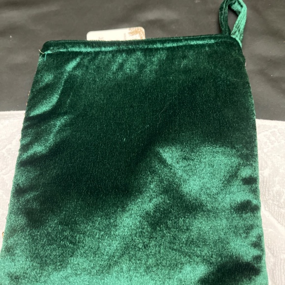 Set of Two NWT Green and Gold Christmas Stockings. - Picture 10 of 10